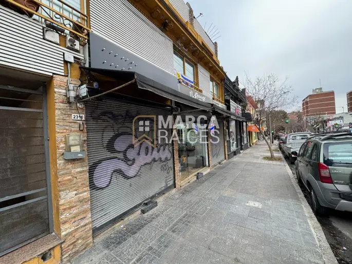 Alquiler Local Comercial a la Calle Frente a Tres Cruces Montevideo