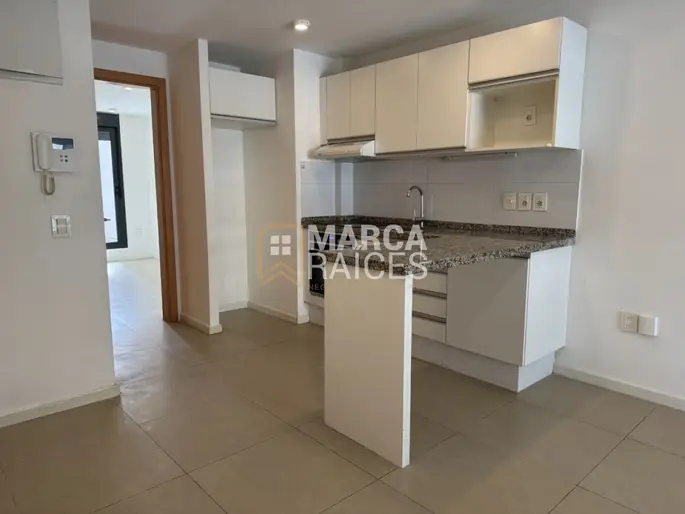 Alquiler Apartamento 2 Dormitorios con patio Cordon Montevideo