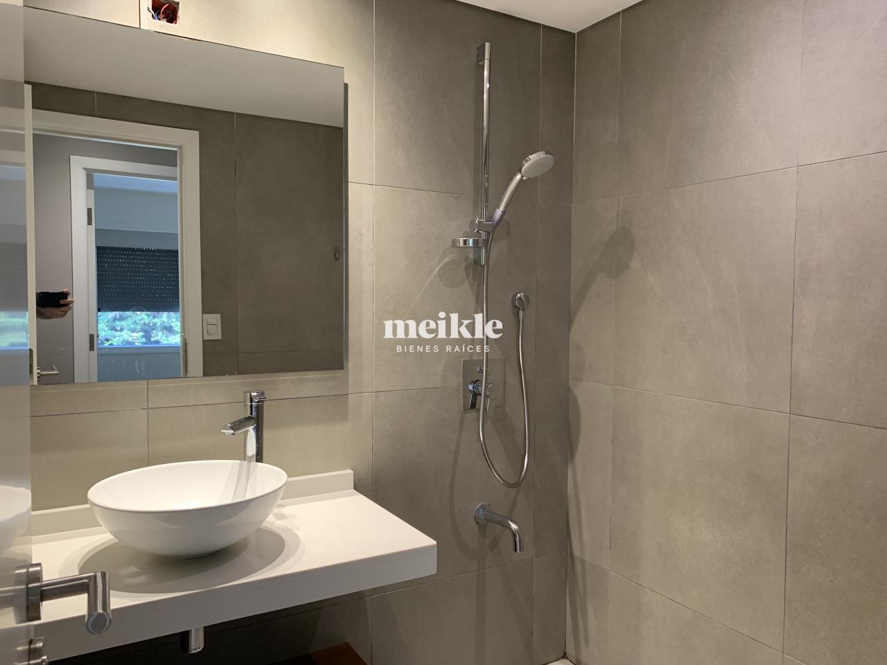 Apartamento en La Caleta, propiedad 272925 -Imagen 13
