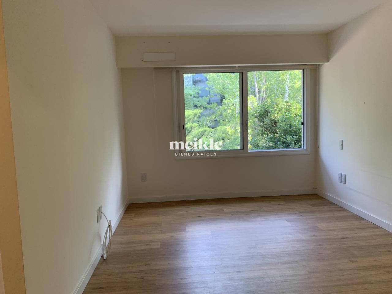 Apartamento en La Caleta, propiedad 272925 -Imagen 14
