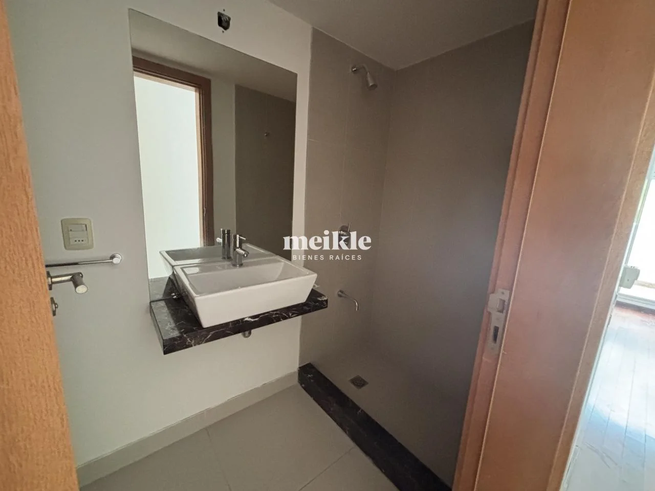 Apartamento en La Caleta, propiedad 95131 -Imagen 9