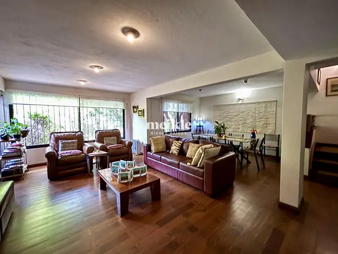 Venta casa de 4 dormitorios en Divina Comedia