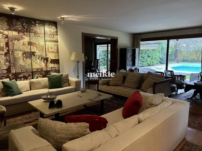 Venta casa de 6 dormitorios en Carrasco Sur