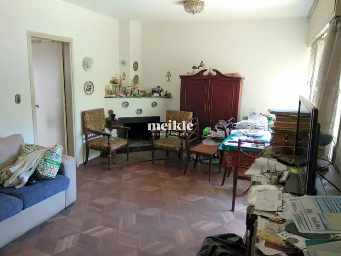 Venta casa PH de altos, de 3 dormitorios, en Buceo, a metros de la Rambla