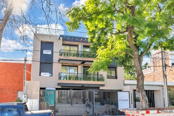 ESTRENE Apartamento en venta de 1 dormitorio con balcón Opción cochera en Prado