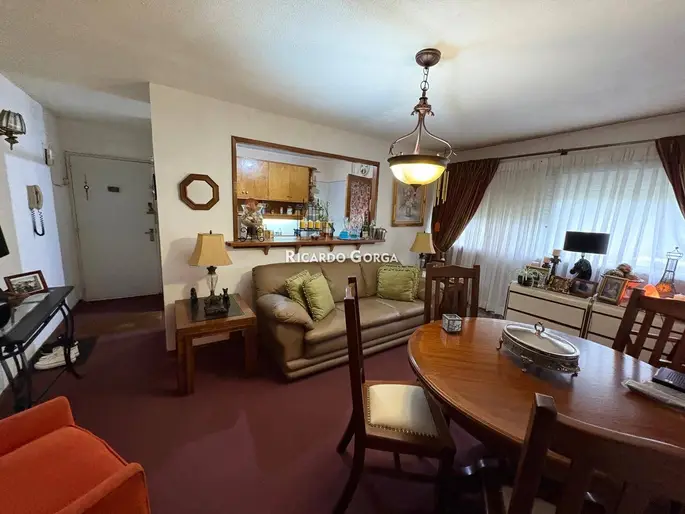 Apartamento venta 2 dormitorios y estacionamiento en Euskalerría71 Malvin Norte