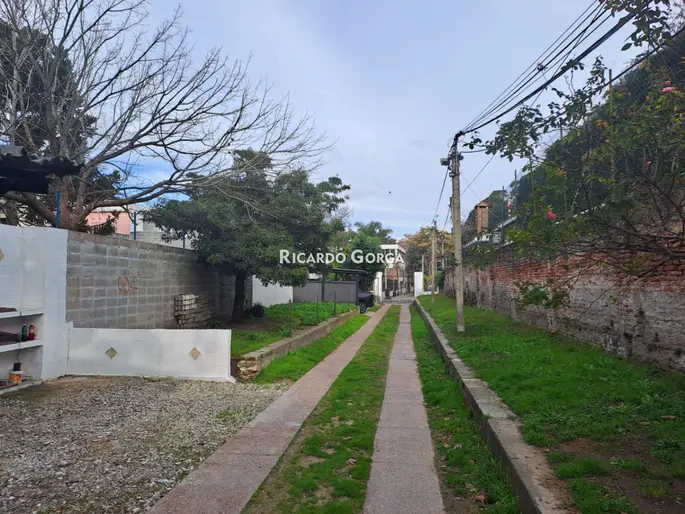 CASTRO Y MILLAN - OPORTUNIDAD PARA VIVIR O RENTA... EN PRADO
