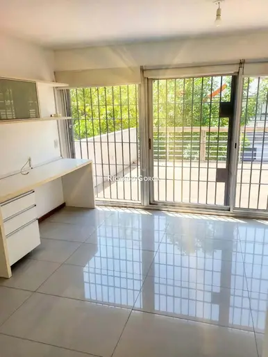 Apartamento en alquiler 1 dormitorio sobre JM Montero- Punta Carretas /Pocitos