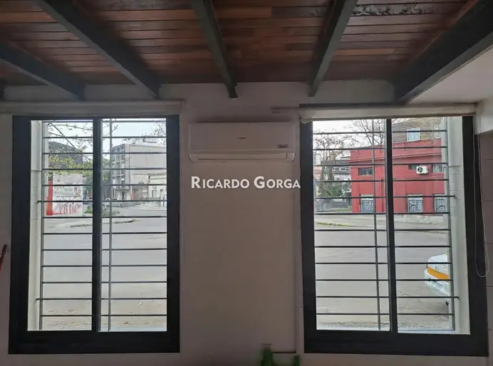 Alquiler apto duplex 1 dormitorio al frente av. San Martin y av. Millán - Aguada