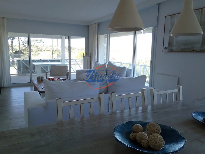 Apartamento en La Brava, propiedad 198291 -Imagen 2