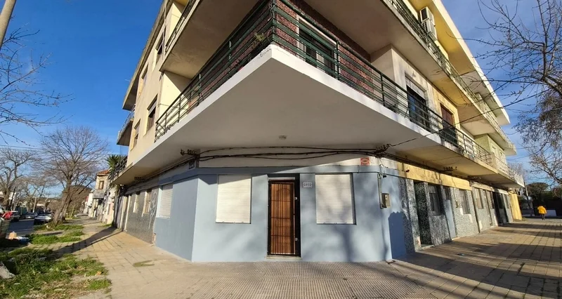Local en Jacinto Vera, propiedad 296139 -Imagen 1