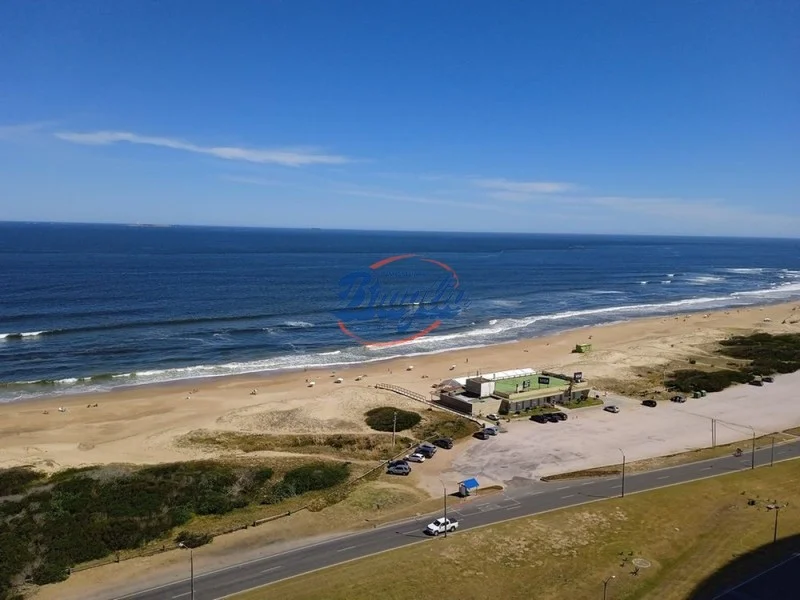Apartamento en La Brava, propiedad 98364 -Imagen 2