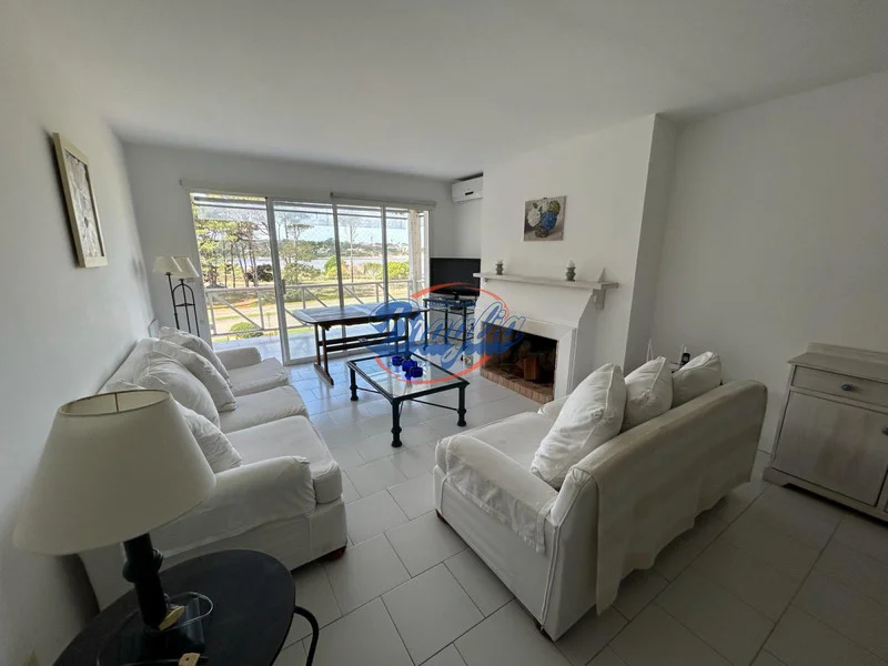 Apartamento en La Brava, propiedad 98371 -Imagen 2