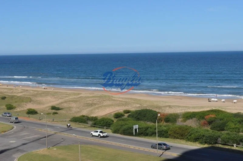 Apartamento en La Brava, propiedad 98388 -Imagen 2