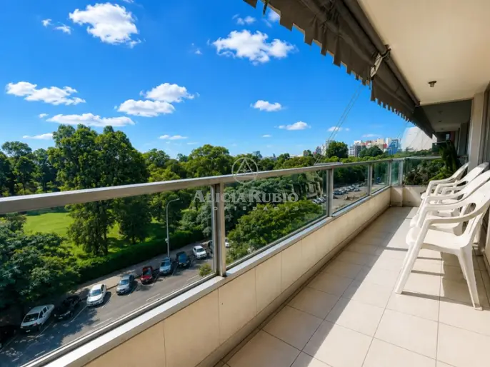 BR ARTIGAS FRENTE AL GOLF!  2 GJES. GC$30.000. 150 MTS TOTALES.