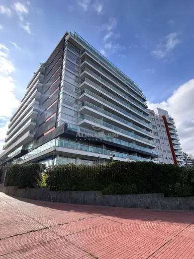 EDIFICIO AQUARIUS. RAMBLA MALVIN. CATEGORIA! 2 GJES INDEPENIENTES. AMENITIES. 4 DORM + 3 BAÑOS+ 3
