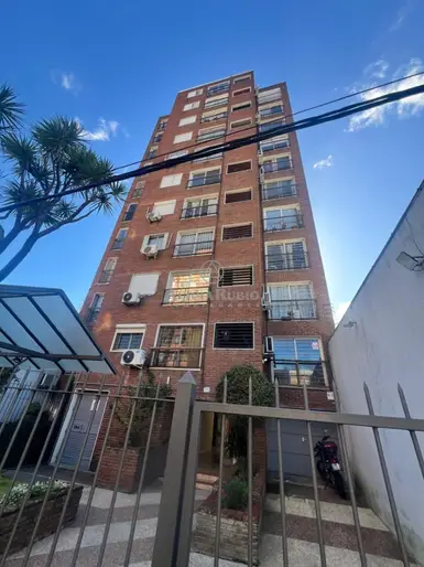SANTIAGO GADEA 3361 esq. LUIS A DE HERRERA. 2 DORM  + BAÑO. COCINA DEFINIDA.