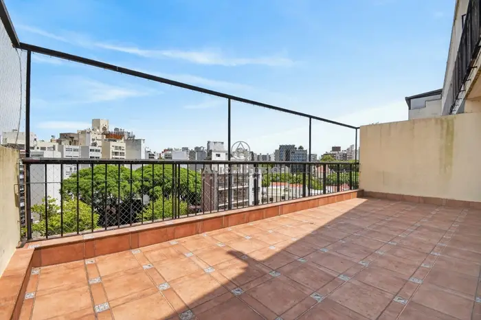 CAVIA Y BERRO. PENTHOUSE 3 DORM+ ESC+ ESTAR+ GRAN TERRAZA+ GARAJE. 181 MTS TOTALES.