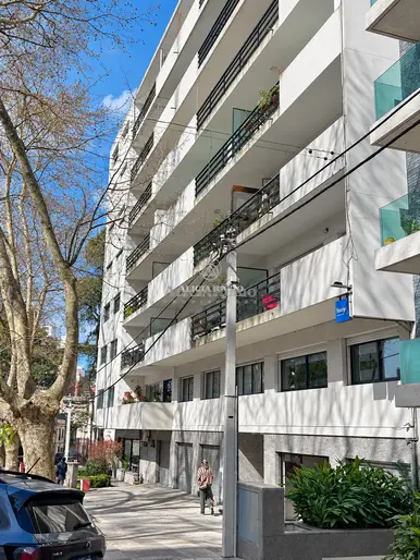 SCOSERIA Y ELLAURI-GRAN BALCON. LIV.COM, ESTAR, 4 DORM. 3 BAÑOS. SERV. COM. COCHERA Y GJE. LOSA +AGUA+ PORT, GC$27.000