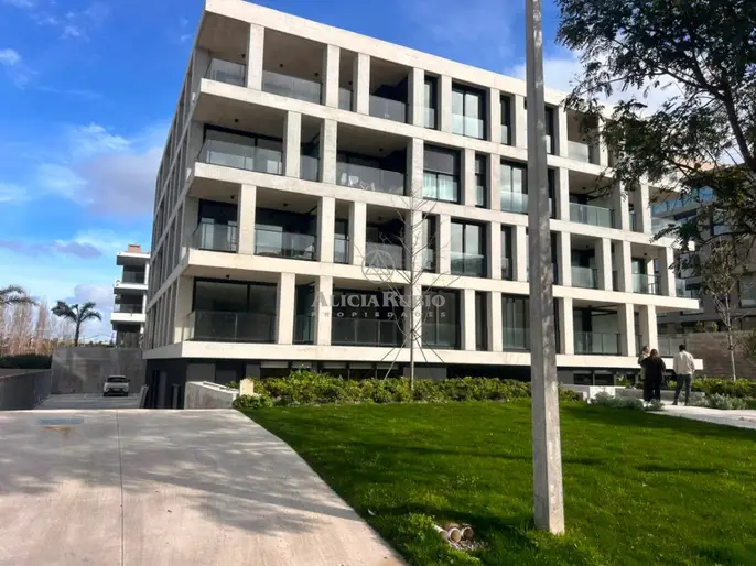 Oxo  BARRIO Parques! 2 SUITES  + BAÑO SOCIAL. LINDO BALCON. GJE FIJO. GC$9.000