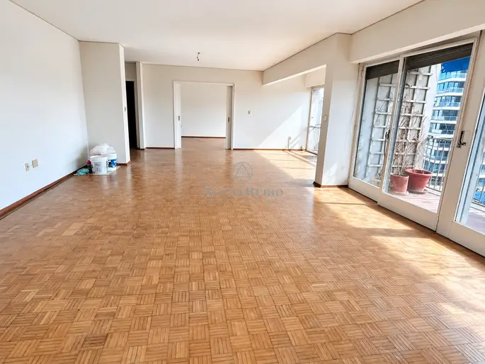 PONCE 1296 ESQ. SILVESTRE BLANCO- 240 MTS TOTALES. GC$33.400. LIV.COM-ESCRIT-ESTAR. 3/4 DORM-SERV- GJE-