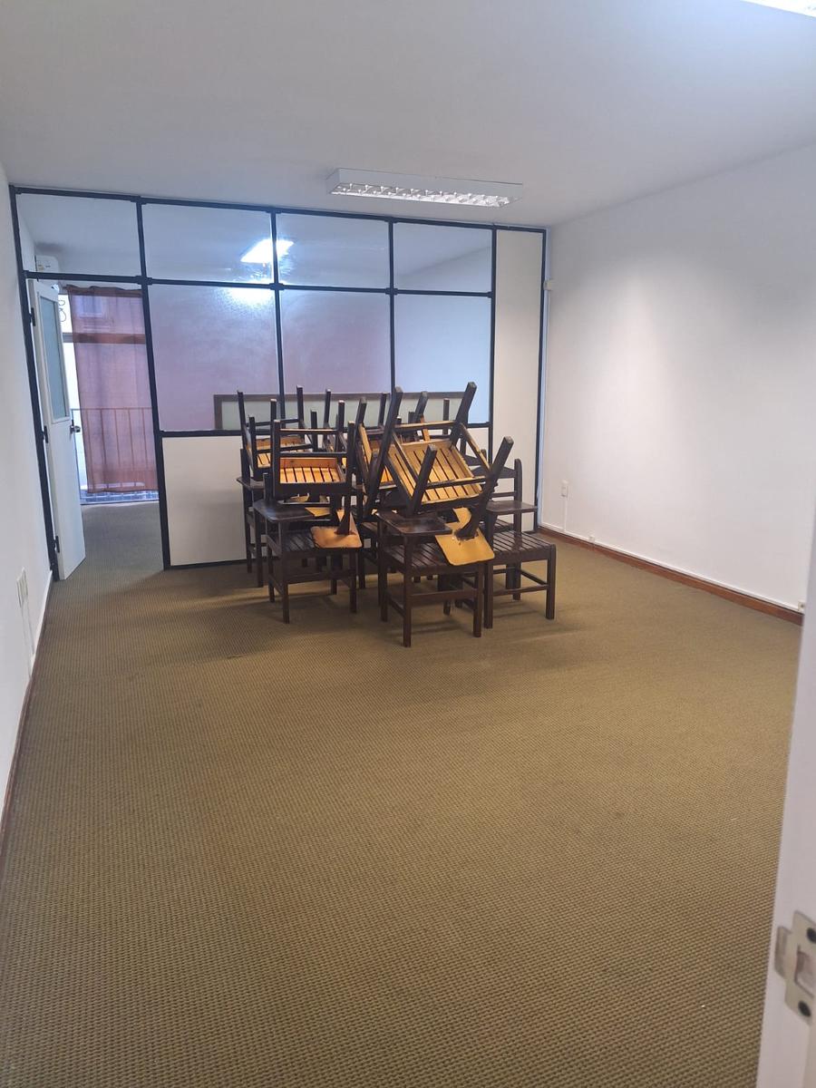 Oficina en Ciudad Vieja, propiedad 241371 -Imagen 1