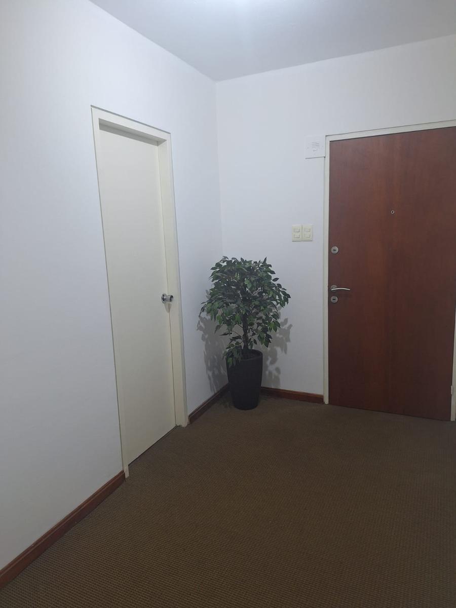 Oficina en Ciudad Vieja, propiedad 241371 -Imagen 12
