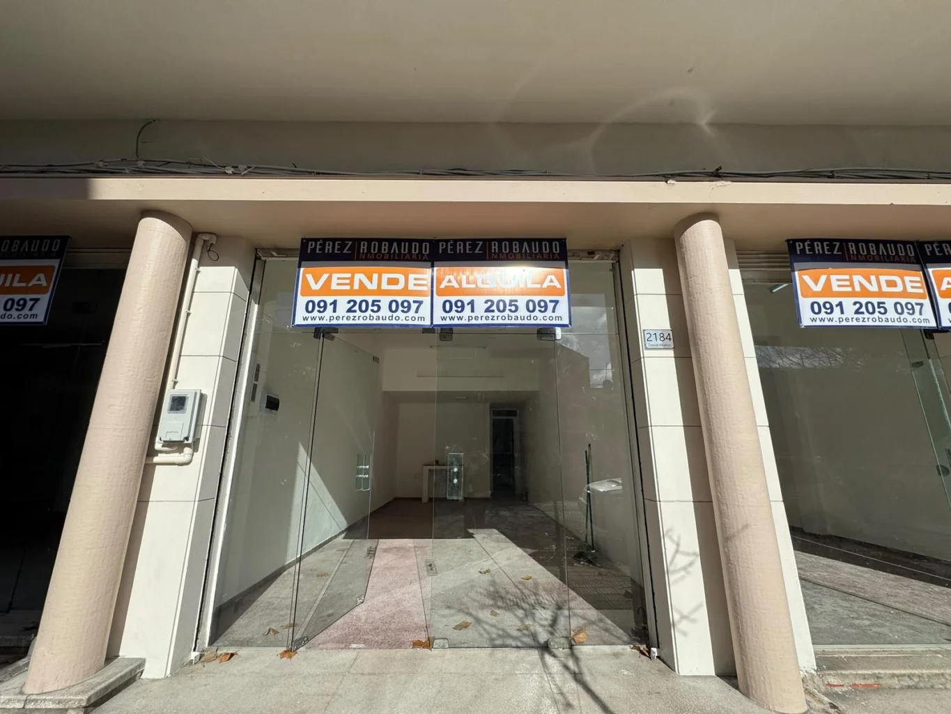 Local en Tres Cruces, propiedad 275241 -Imagen 7