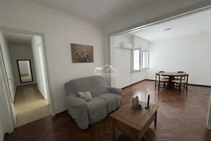 Venta apartamento 3 dormitorios con balcón y patio (alquilado). Tres Cruces