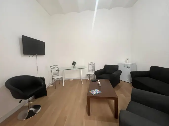 Venta apartamento dos  dormitorios. Bajo Gastos Comunes - ( RENTA ANUAL 8% )