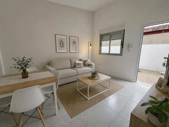Venta apartamento de 1 dormitorio, planta baja- Carrasco Norte