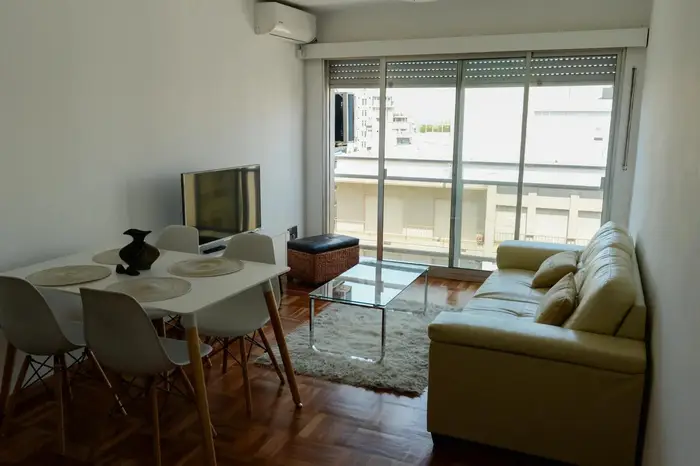 Alquiler  Apartamento  de un dormitorio. Pocitos ( Amueblado)