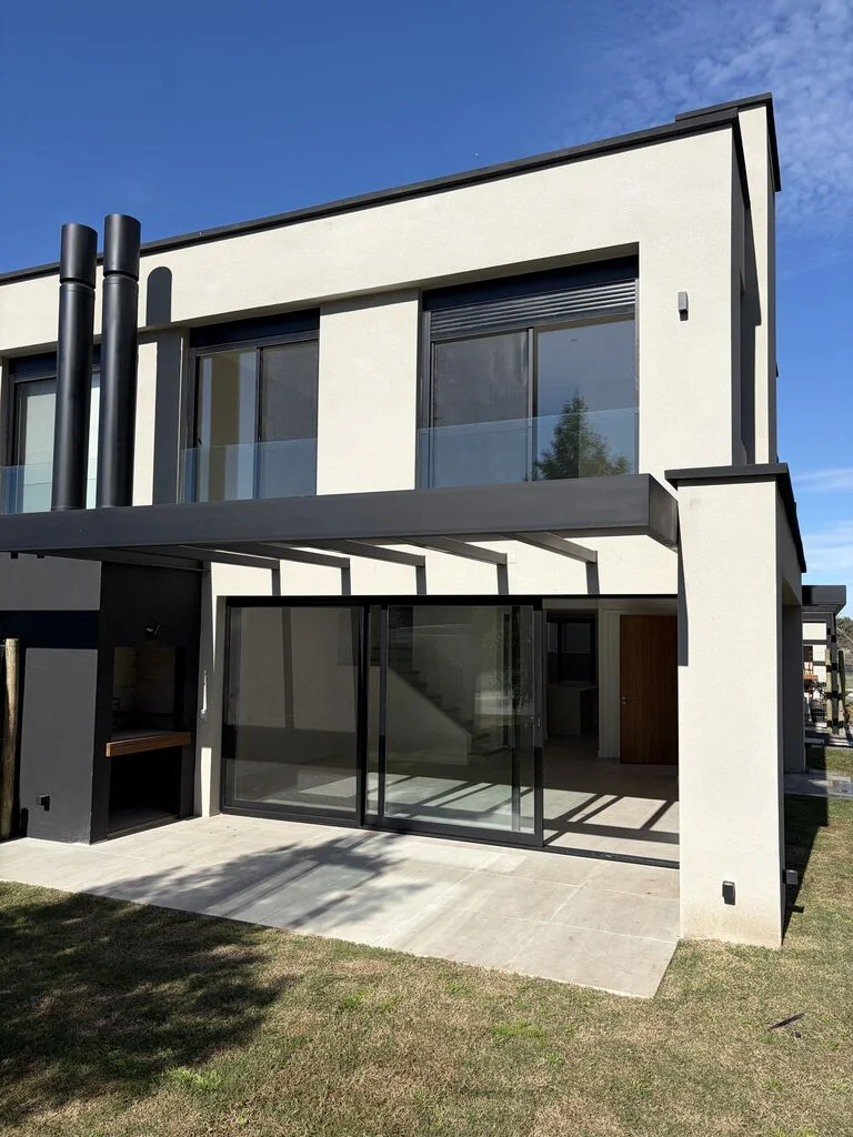 Casa en Carrasco Norte, propiedad 285408 -Imagen 2