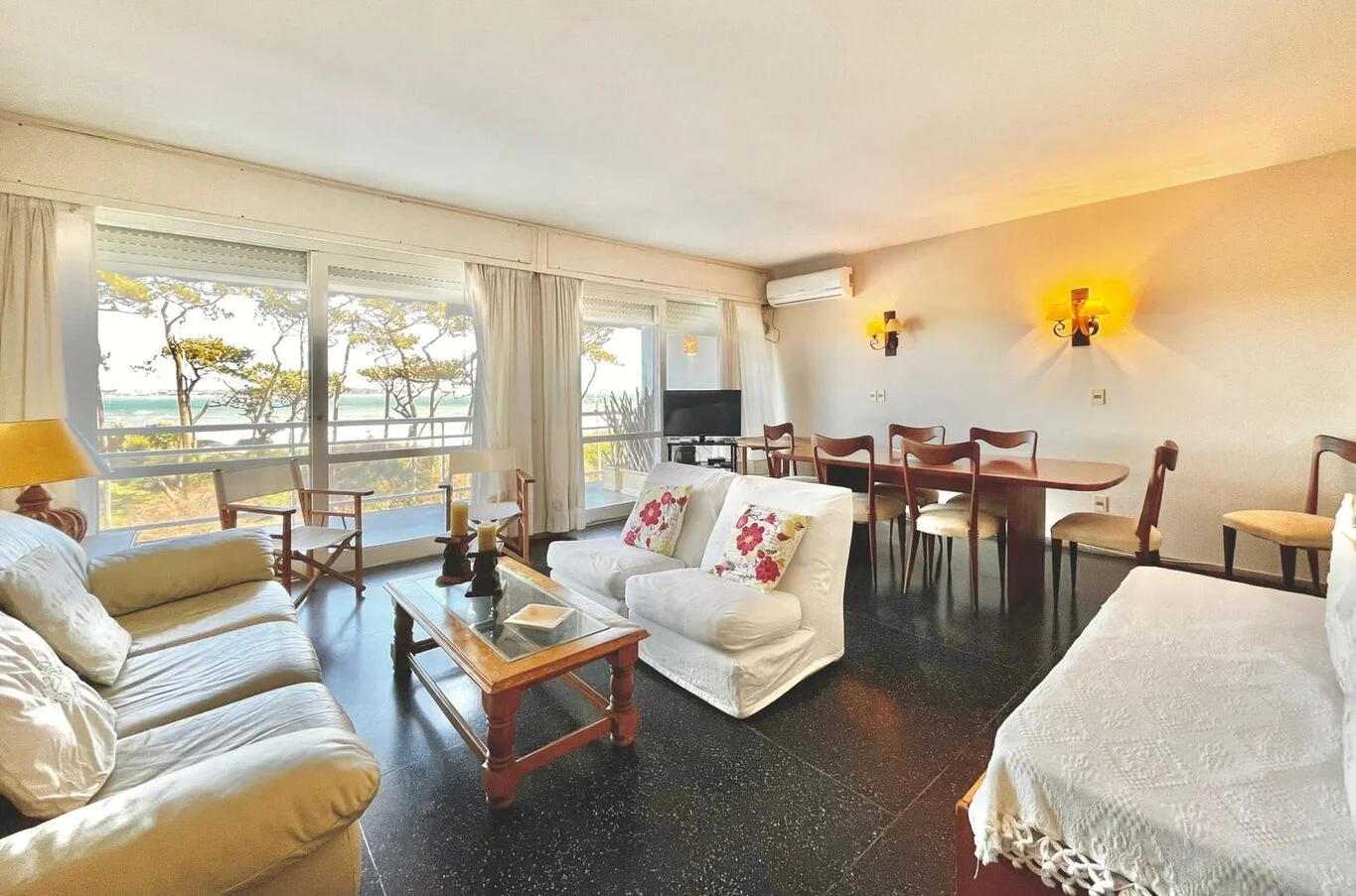 Apartamento en Playa Mansa, propiedad 294318 -Imagen 5