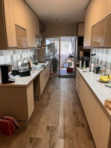 ESPECTACULAR APARTAMENTO 4 dorm, escritorio, servicio y garaje EN POCITOS