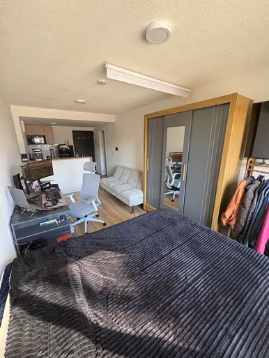 Apartamento En Alquiler En Cordón Monoambiente Muy Luminoso