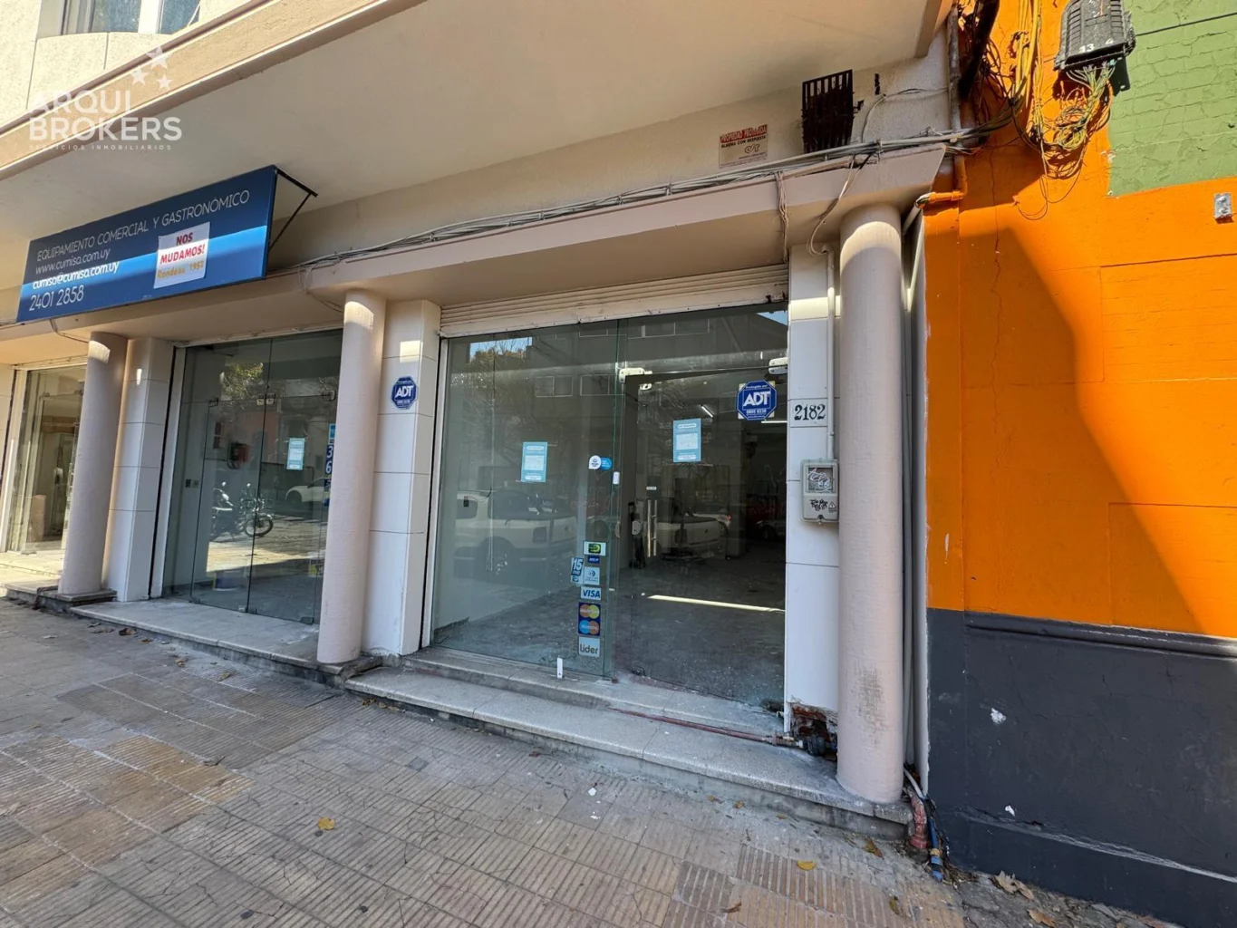 Local en Tres Cruces, propiedad 273260 -Imagen 5