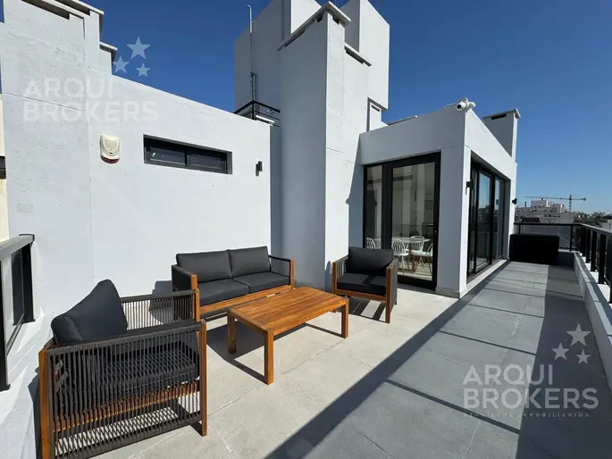 Apartamento  de dos dormitorios en venta en Pocitos - 603