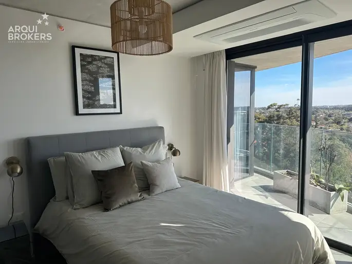 Apartamento de dos dormitorios en venta en Parque Roosevelt - 1302