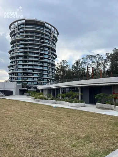 Apartamento de dos dormitorios en venta en Parque Roosevelt - 701
