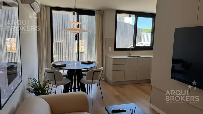 Apartamento de un dormitorio en venta en Buceo - 1604B