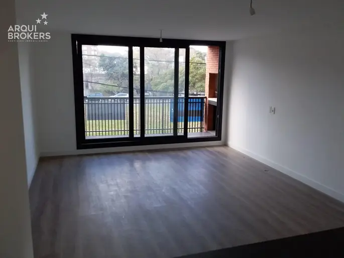 Apartamento  de tres dormitorios en venta en Malvín - 101