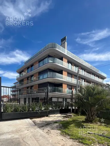 Apartamento de tres dormitorios en venta en Barra de Carrasco - 104