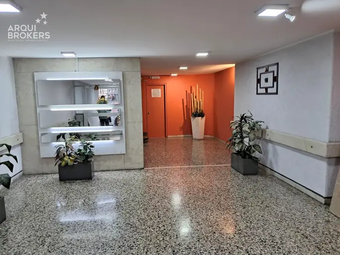 Oficina  en venta en Centro de tres ambientes