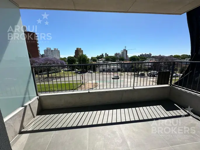 Venta apartamento dos dormitorios La Blanqueada - 1001