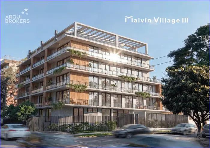 Apartamento de tres dormitorios en venta en Malvín - 302