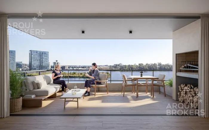 Apartamento de tres dormitorios en venta en Carrasco Este - 501A