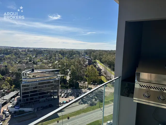 Apartamento de dos dormitorios en venta en Parque Roosevelt - 1303