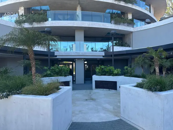 Apartamento de dos dormitorios en venta en Parque Roosevelt - 505