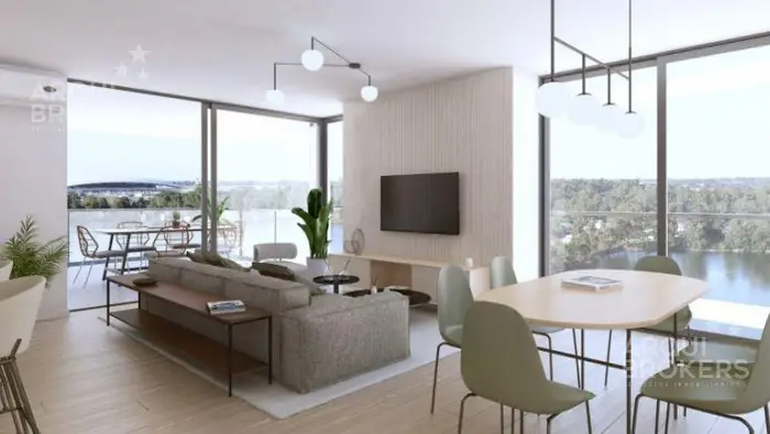 Apartamento de tres dormitorios en venta en Parque Carrasco - 1006
